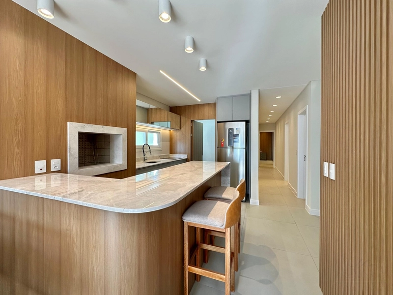 Apartamento 03 dormitórios junto a Praça Flávio Boianovski: 5ª foto da galeria de imagens do imóvel