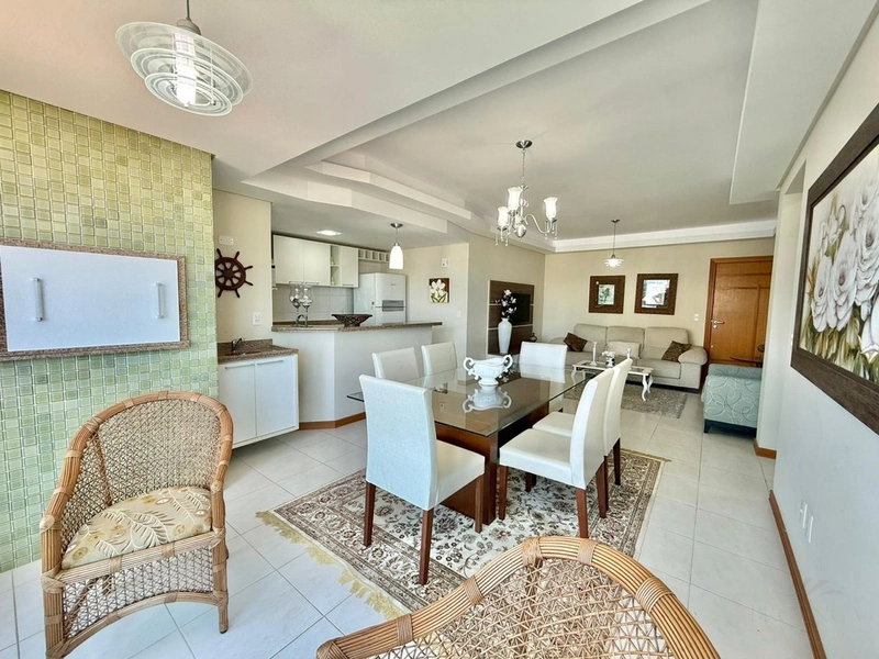 Apartamento 02 dormitórios na Av. Central em Capão da Canoa: 2ª foto da galeria de imagens do imóvel