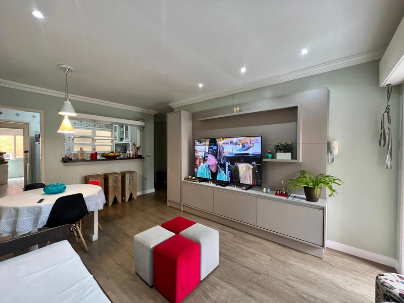 Apartamento no centro com 03 dormitórios/box. Capão da Canoa: 2ª foto da galeria de imagens do imóvel