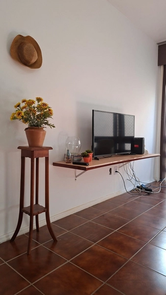 Apartamento de 2 Dormitórios Mobiliado: 6ª foto da galeria de imagens do imóvel