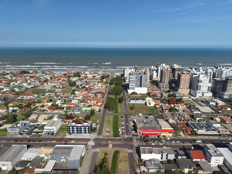 Sobrado apenas 1 Quadra do Mar, 3 suítes Zona Nova Capão da Canoa: 26ª foto da galeria de imagens do imóvel