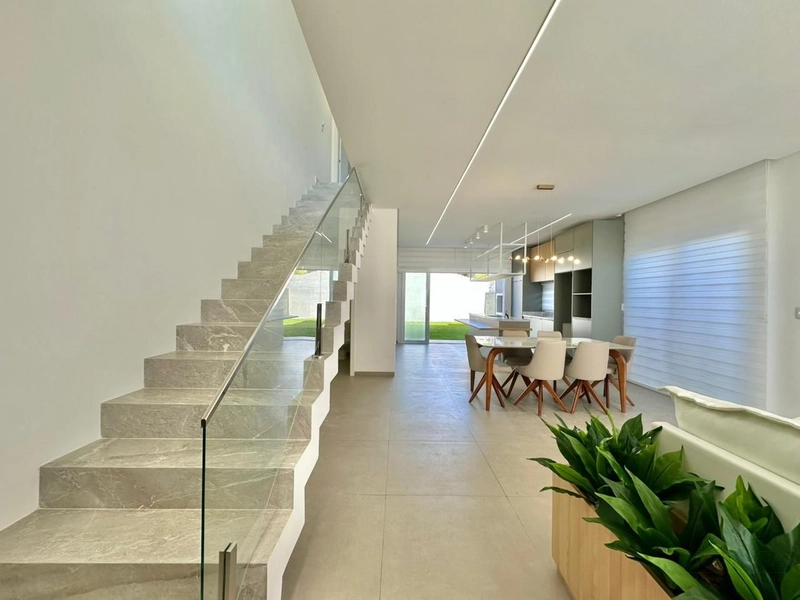 Sobrado apenas 1 Quadra do Mar, 3 suítes Zona Nova Capão da Canoa: 13ª foto da galeria de imagens do imóvel