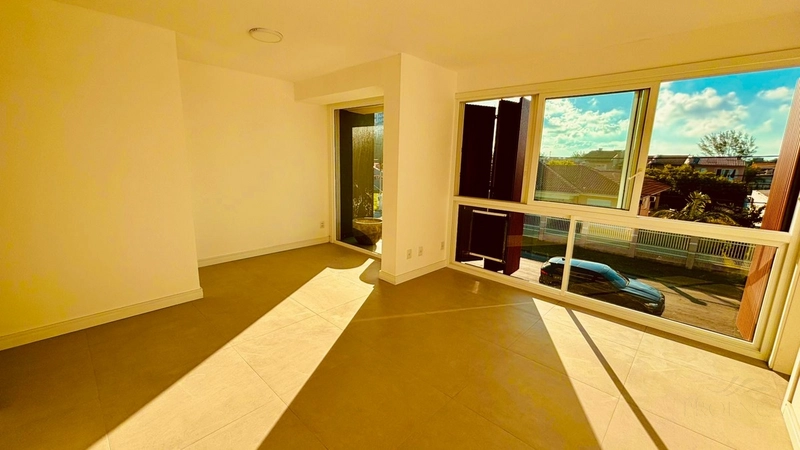 Sobrado apenas 1 Quadra do Mar, 3 suítes Zona Nova Capão da Canoa: 13ª foto da galeria de imagens do imóvel