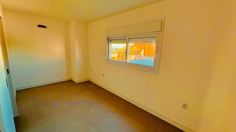 Sobrado apenas 1 Quadra do Mar, 3 suítes Zona Nova Capão da Canoa: 11ª foto da galeria de imagens do imóvel