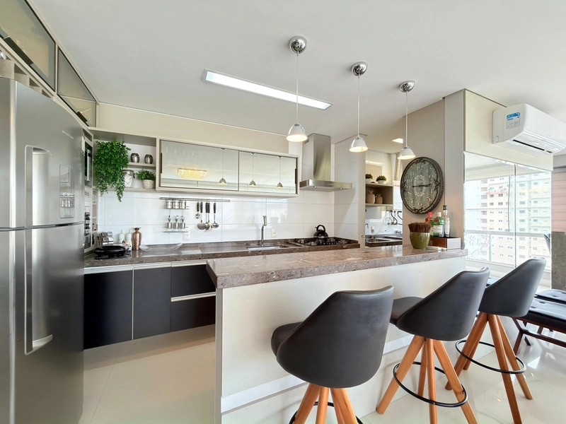 RARIDADE FRENTE PRAÇA: 6ª foto da galeria de imagens do imóvel