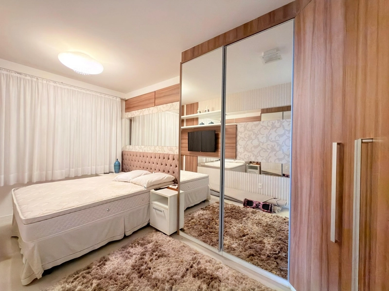 RARIDADE FRENTE PRAÇA: 22ª foto da galeria de imagens do imóvel