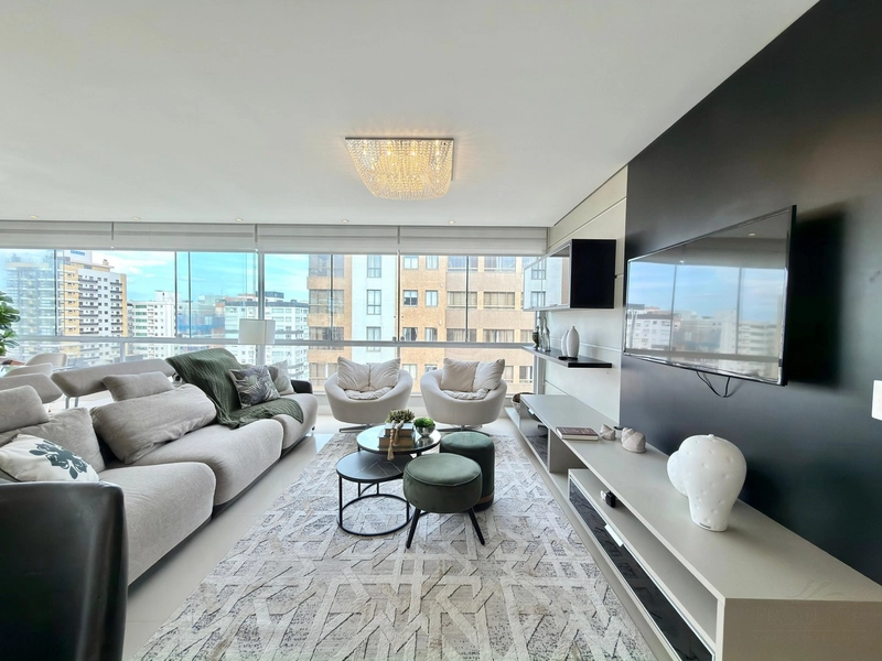 RARIDADE FRENTE PRAÇA: 13ª foto da galeria de imagens do imóvel