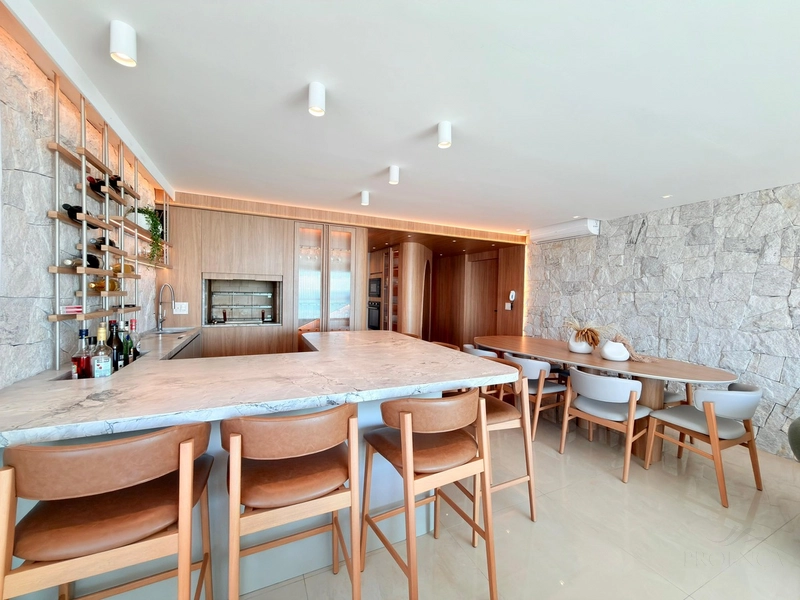 APARTAMENTO PÉ NA AREIA E FINAMENTE MOBILIADO E DECORADO: 11ª foto da galeria de imagens do imóvel