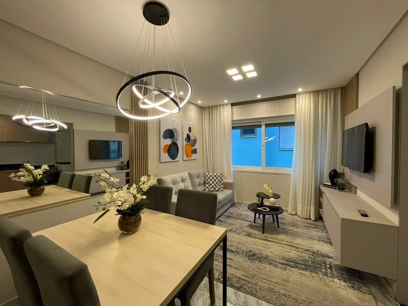 Apartamento 02 dormitórios, garagem e elevador, climatizado centro