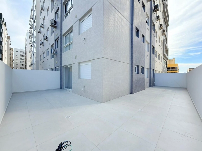 APARTAMENTO À VENDA  Bairro Navegantes  COM TERRAÇO EM L: 1ª foto da galeria de imagens do imóvel