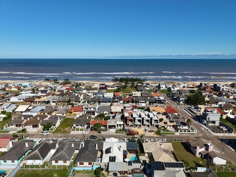 CASA À VENDA, PRAIA DE ATLÂNTIDA SUL: 5ª foto da galeria de imagens do imóvel