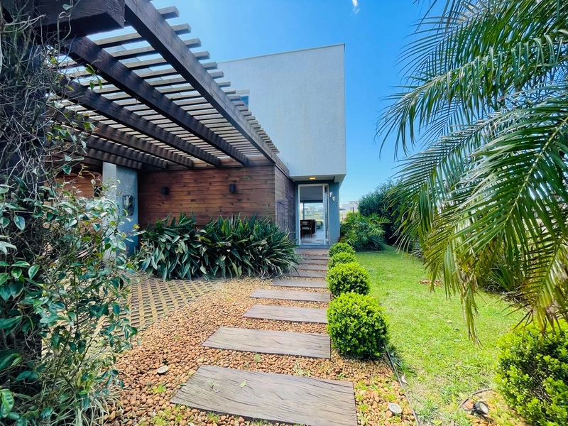 Sobrado 3 Suítes no Condomínio One Atlântida Houses. Atlântida: 2ª foto da galeria de imagens do imóvel