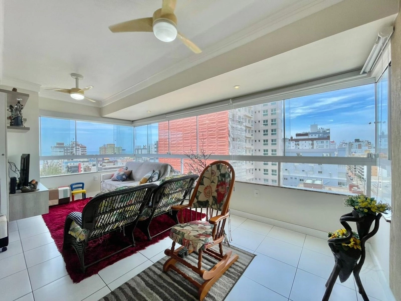 Apartamento de  3Dormitórios vista mar ( Avenida Poti )