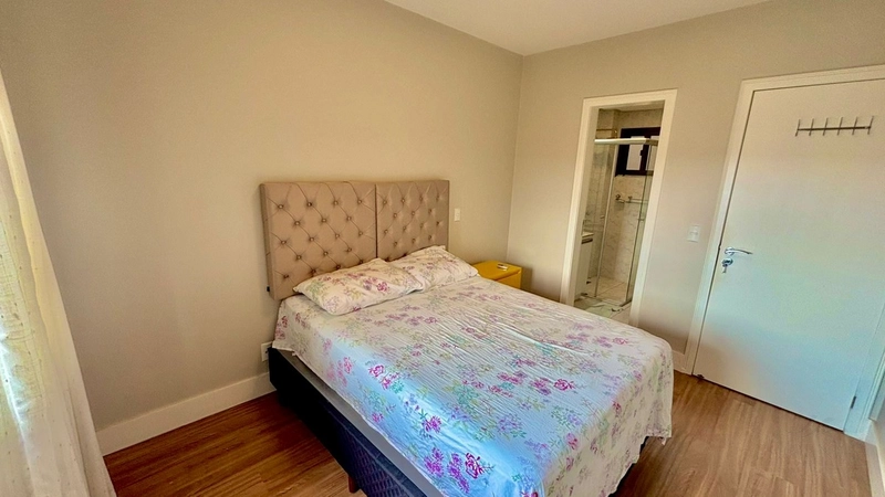 02 Dormitório De Frente ao lado da Praça do Mini Golf e Igreja Matriz.: 13ª foto da galeria de imagens do imóvel