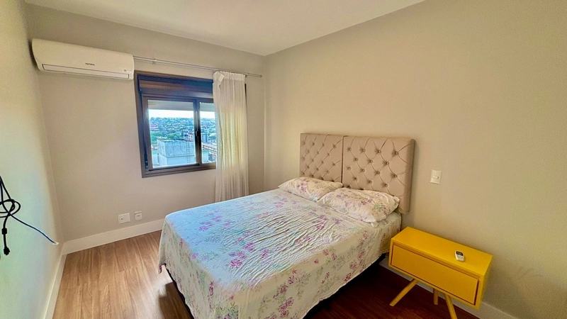 02 Dormitório De Frente ao lado da Praça do Mini Golf e Igreja Matriz.: 12ª foto da galeria de imagens do imóvel