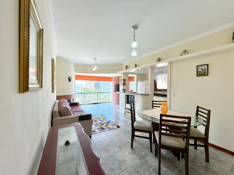 APARTAMENTO COM VISTA PARA O MAR E PRAÇA DO FAROL: 6ª foto da galeria de imagens do imóvel