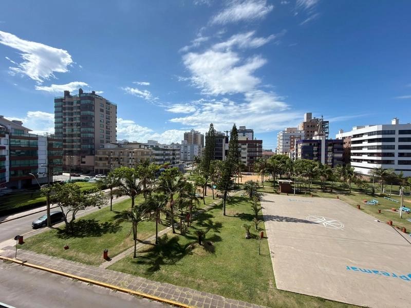APARTAMENTO COM VISTA PARA O MAR E PRAÇA DO FAROL: 4ª foto da galeria de imagens do imóvel