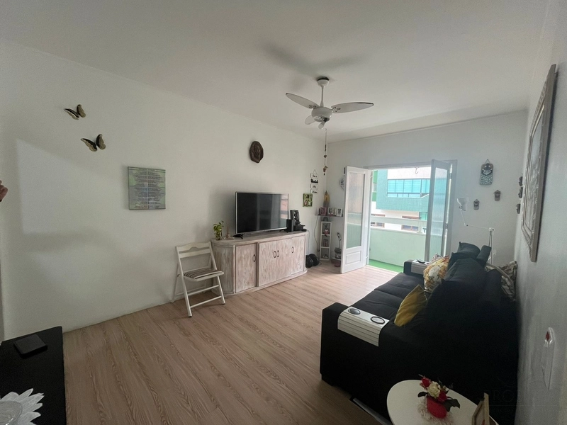 Apartamento de 2 Dormitórios com dependência ( Zona Nova ): 3ª foto da galeria de imagens do imóvel