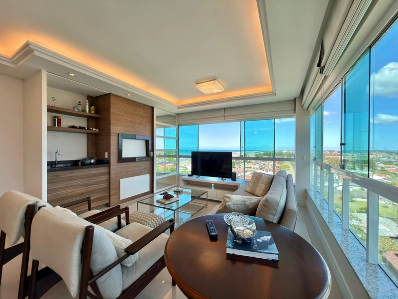 APARTAMENTO À VENDA COM VISTA ETERNA PARA O MAR.: 1ª foto da galeria de imagens do imóvel