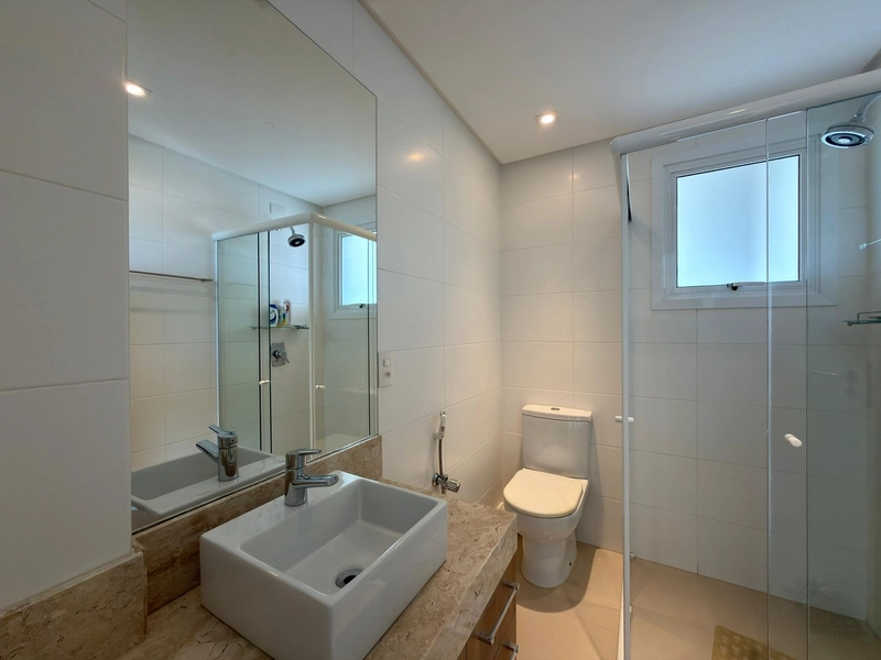 APARTAMENTO À VENDA COM VISTA ETERNA PARA O MAR.: 23ª foto da galeria de imagens do imóvel