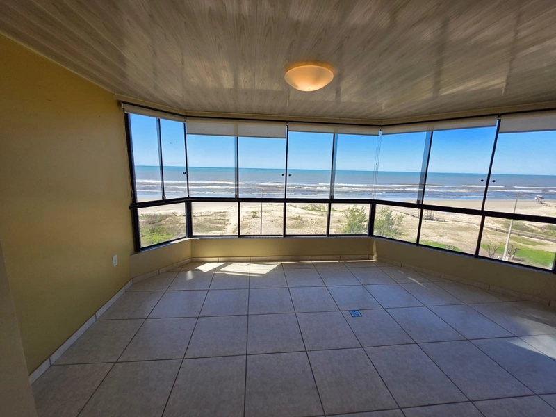 Apartamento 03 dormitórios Beira-Mar de Capão da Canoa: 1ª foto da galeria de imagens do imóvel