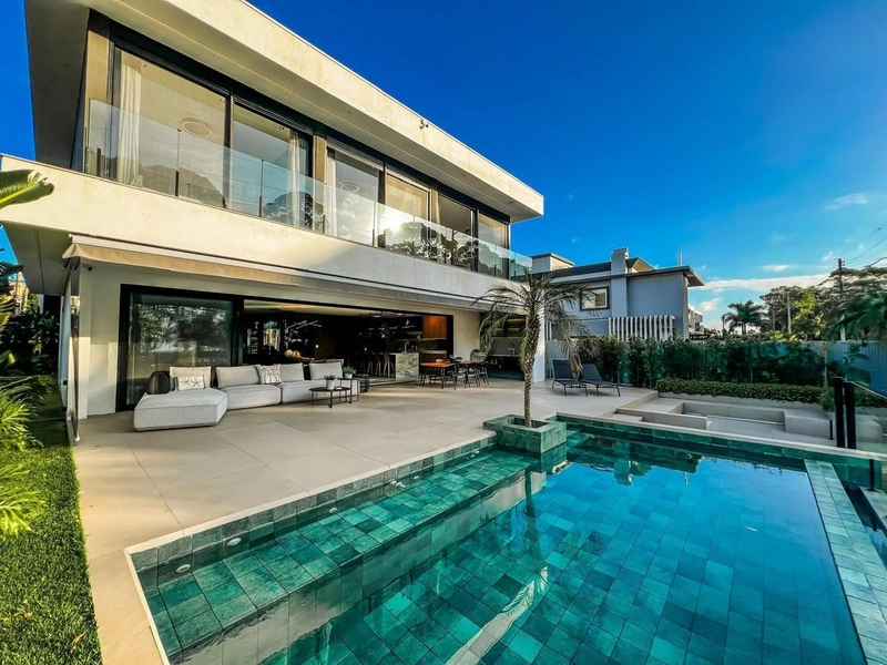 Sobrado à venda 06 dormitórios Velas da Marina - Capão da Canoa: 2ª foto da galeria de imagens do imóvel