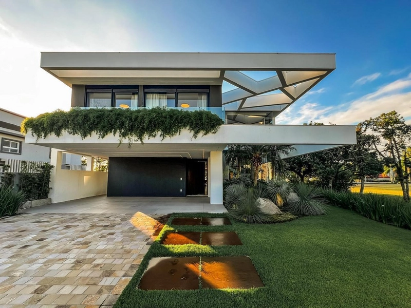 Sobrado à venda 06 dormitórios Velas da Marina - Capão da Canoa