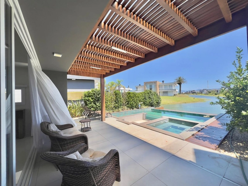 Casa mobiliada no Condomínio Riviera Xangri-Lá.: 1ª foto da galeria de imagens do imóvel