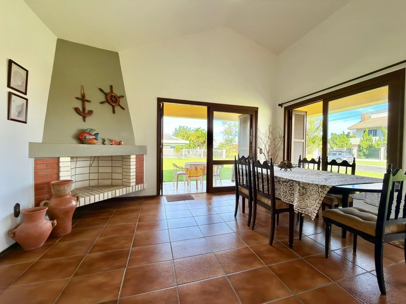 CASA EM SUPER LOTE  VENDA CENTRO  E PRÓXIMO AO BEIRA MAR XANGRI-LÁ: 7ª foto da galeria de imagens do imóvel