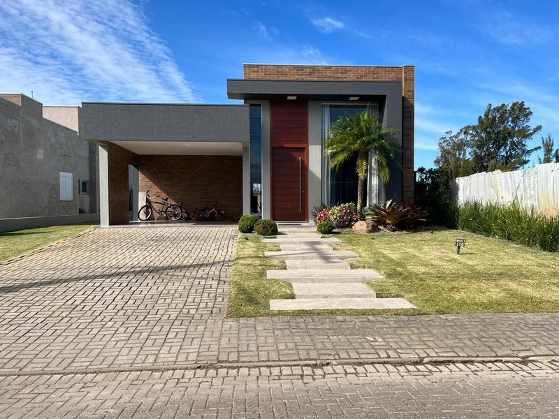 Casa em Condomínio com 3 Quartos Condomínio Dubai Resort
