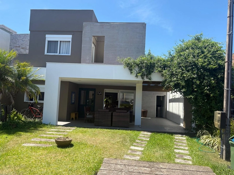 Casas à venda em Xangri-Lá, Condomínio Las Palmas.