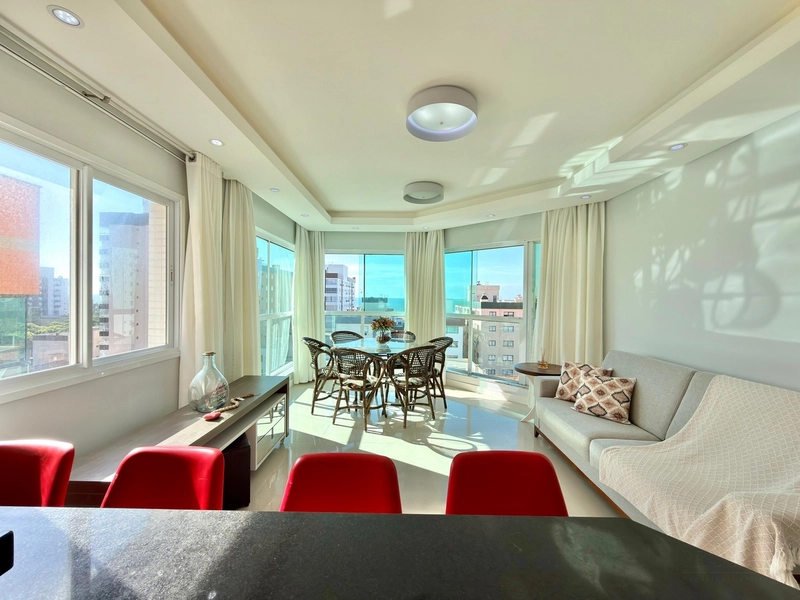 APARTAMENTO ESPAÇOSO,  ANDAR ALTO COM VISTA DO MAR: 5ª foto da galeria de imagens do imóvel
