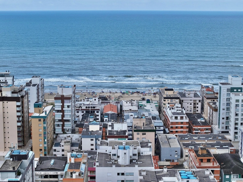 APARTAMENTO ESPAÇOSO,  ANDAR ALTO COM VISTA DO MAR: 33ª foto da galeria de imagens do imóvel