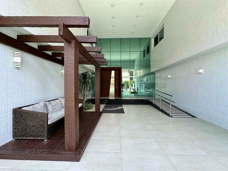 APARTAMENTO ESPAÇOSO,  ANDAR ALTO COM VISTA DO MAR: 34ª foto da galeria de imagens do imóvel