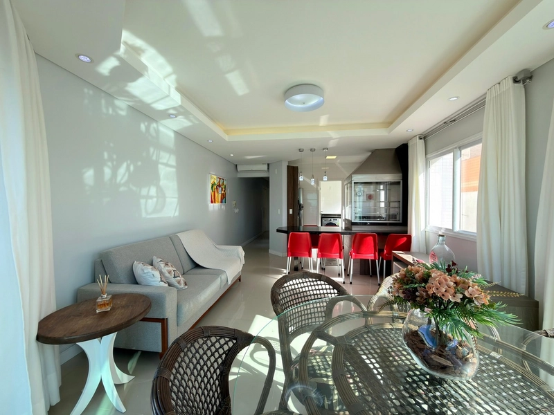 APARTAMENTO ESPAÇOSO,  ANDAR ALTO COM VISTA DO MAR: 13ª foto da galeria de imagens do imóvel