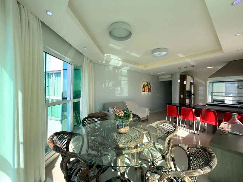 APARTAMENTO ESPAÇOSO,  ANDAR ALTO COM VISTA DO MAR: 12ª foto da galeria de imagens do imóvel