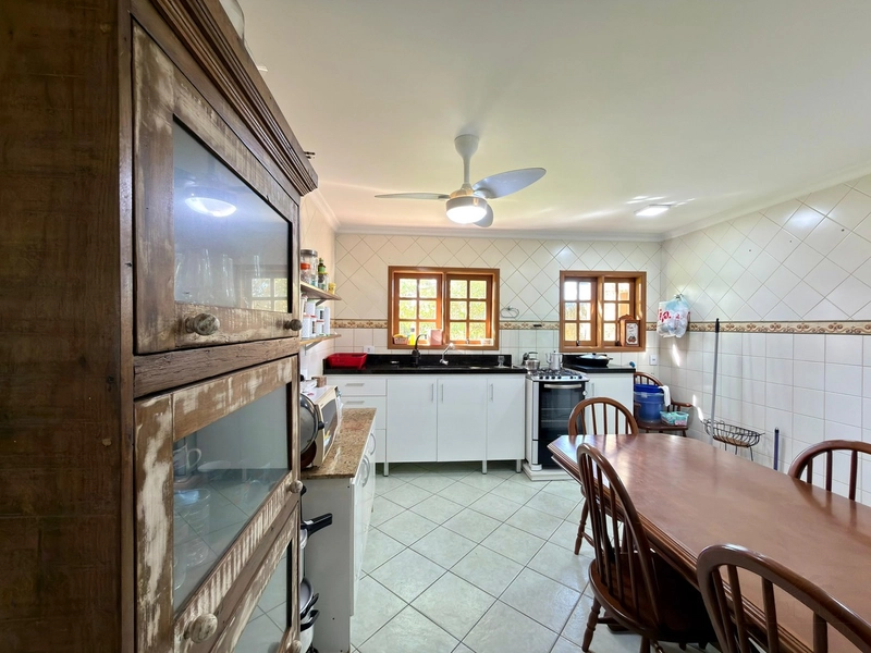 CASA A VENDA EM ATLÂNTIDA/XANGRI-LÁ e 06 APTOS AOS FUNDOS: 37ª foto da galeria de imagens do imóvel