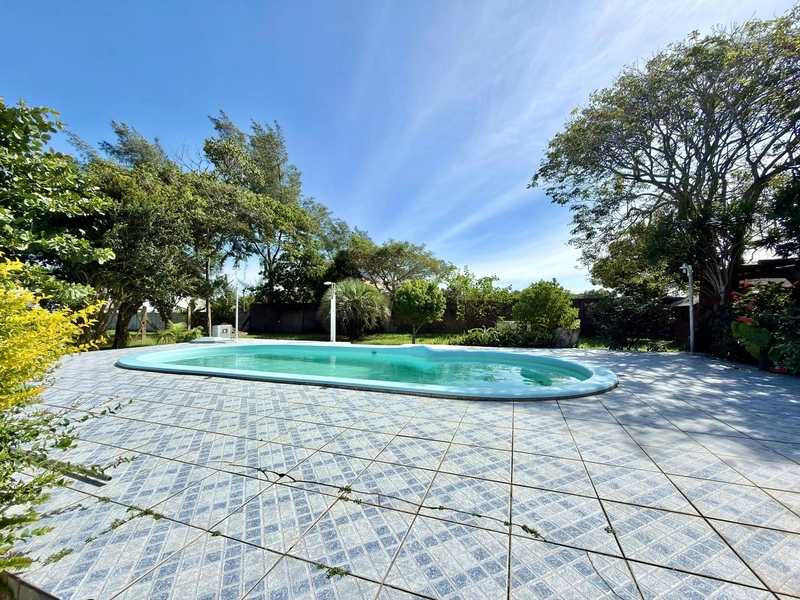 CASA A VENDA EM ATLÂNTIDA/XANGRI-LÁ e 06 APTOS AOS FUNDOS: 8ª foto da galeria de imagens do imóvel