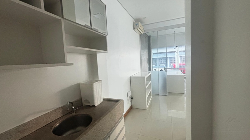 SALA COMERCIAL DE ESQUINA PARA LOCAÇÃO – CENTRO DE CAPÃO DA CANOA/RS: 13ª foto da galeria de imagens do imóvel