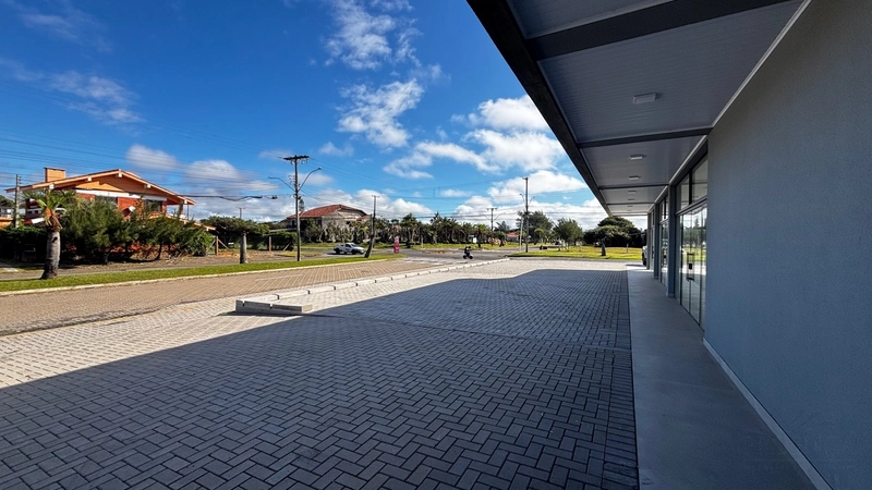 Loja de Esquina com 230m² em Localização Estratégica no Litoral: 7ª foto da galeria de imagens do imóvel