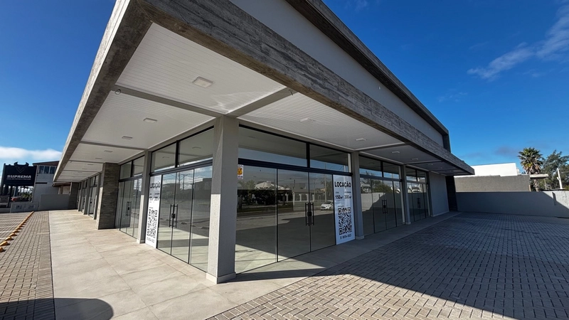 Loja de Esquina com 230m² em Localização Estratégica no Litoral: 2ª foto da galeria de imagens do imóvel