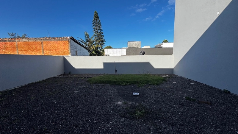 Loja Comercial com Pé-Direito Duplo e Área Externa Privativa no Litora: 8ª foto da galeria de imagens do imóvel