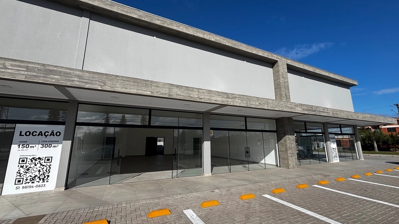Loja Comercial com Excelente Espaço Externo no Litoral: 2ª foto da galeria de imagens do imóvel