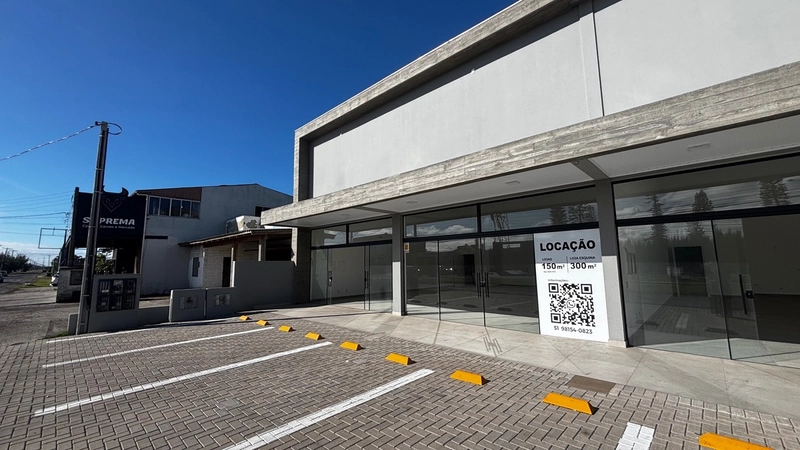 Loja Comercial com Excelente Espaço Externo no Litoral: 1ª foto da galeria de imagens do imóvel