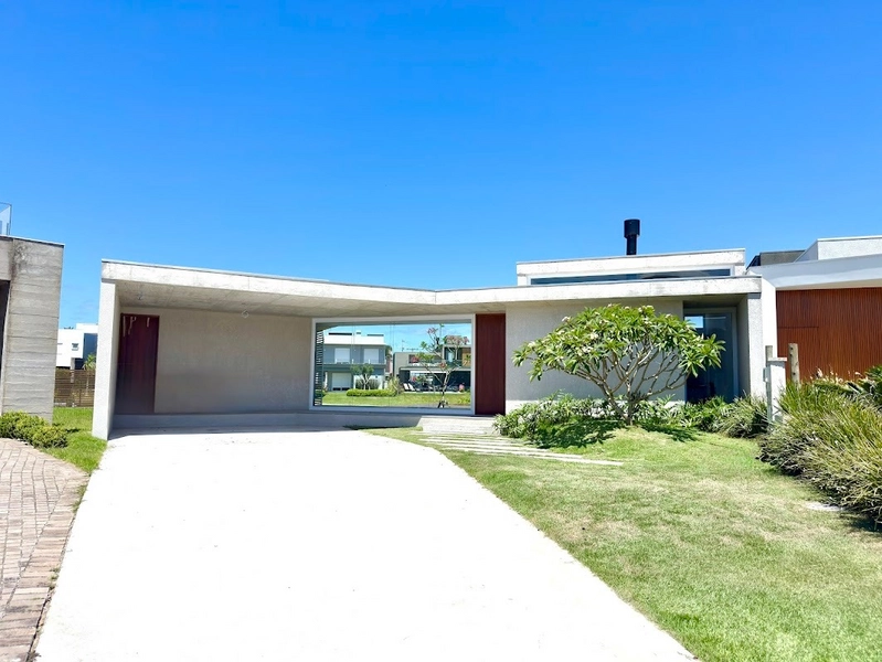 Casa Térrea Beira Lago no Condomínio Riviera Xangrilá: 1ª foto da galeria de imagens do imóvel