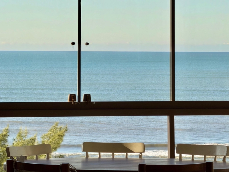 APARTAMENTO À BEIRA MAR !  COM VISTA INCRÍVEL PARA O MAR!: 7ª foto da galeria de imagens do imóvel