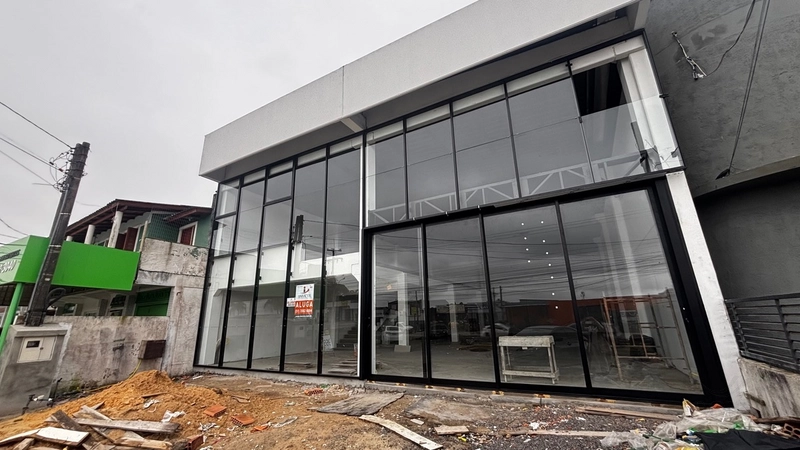 Sala Comercial Locação AV. Central | 350 m² | Excelente Localização: 1ª foto da galeria de imagens do imóvel