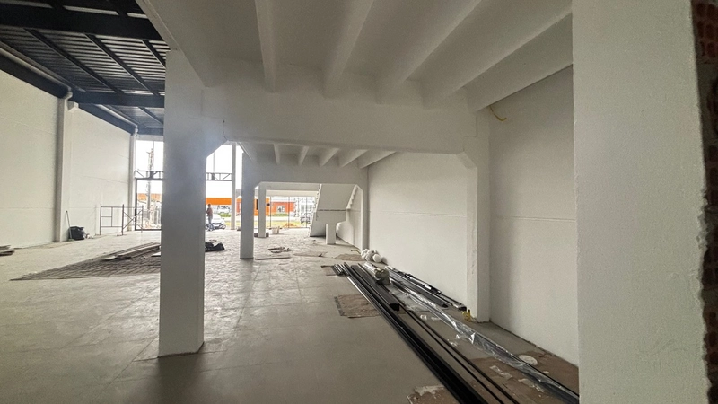 Sala Comercial Locação AV. Central | 350 m² | Excelente Localização: 5ª foto da galeria de imagens do imóvel