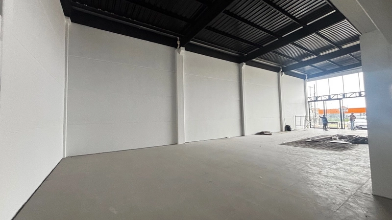 Sala Comercial Locação AV. Central | 350 m² | Excelente Localização: 4ª foto da galeria de imagens do imóvel