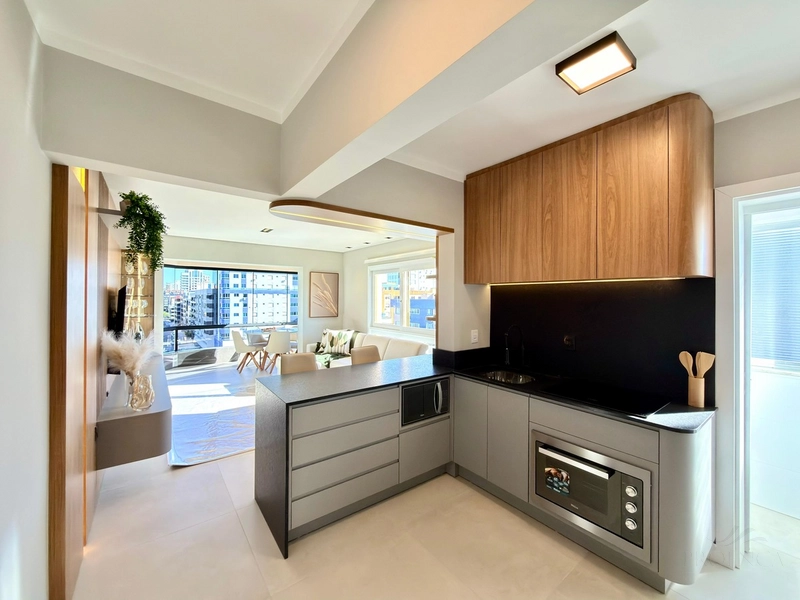 APARTAMENTO À VENDA, SACADA COM CHURRASQUEIRA, LIBERADO, VISTA MAR!!!: 2ª foto da galeria de imagens do imóvel